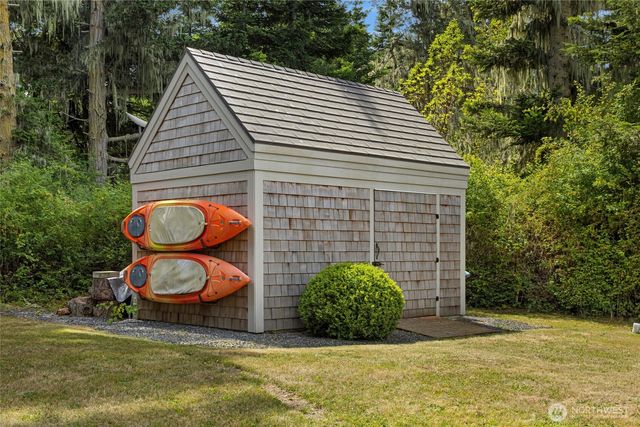 16 Bayshore Road, Friday Harbor, WA 98250