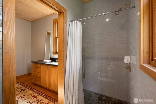 16 Bayshore Road, Friday Harbor, WA 98250