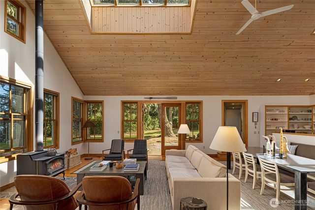 16 Bayshore Road, Friday Harbor, WA 98250