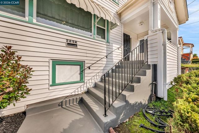 2628 2628 Logan St, Oakland, CA 94601