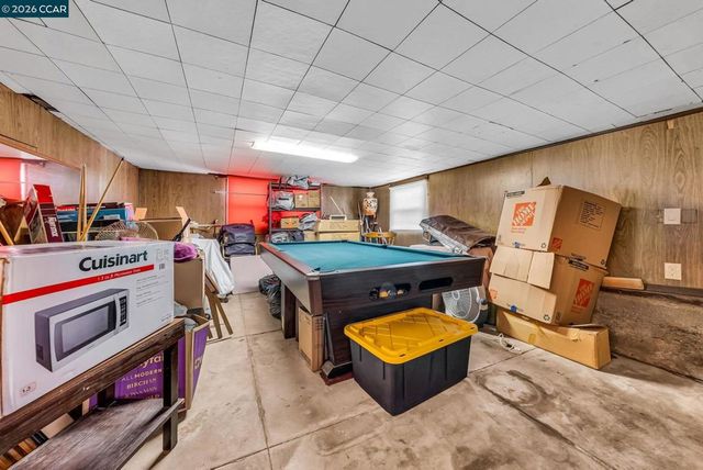 2628 2628 Logan St, Oakland, CA 94601