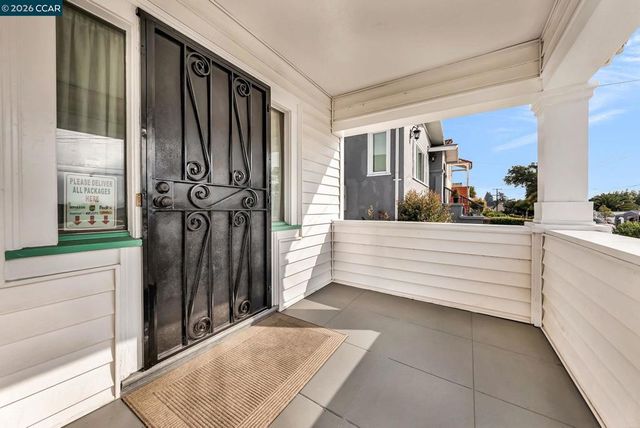 2628 2628 Logan St, Oakland, CA 94601