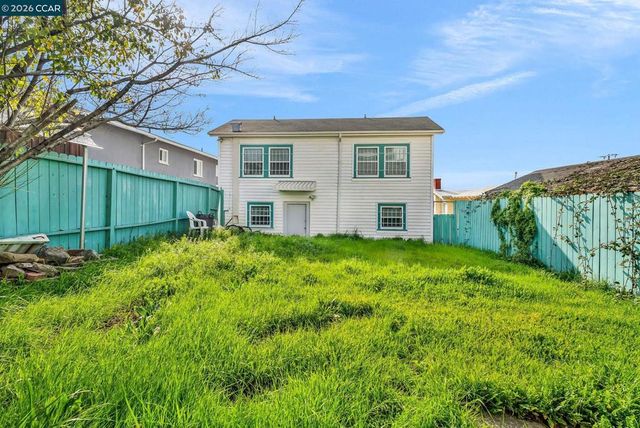 2628 2628 Logan St, Oakland, CA 94601