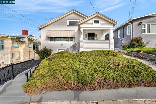 2628 2628 Logan St, Oakland, CA 94601