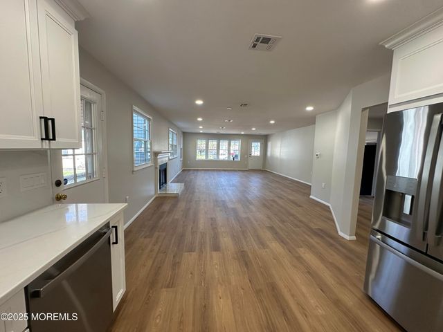 4B Winthrop Place 55, Whiting, NJ 08759