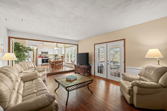 6624 Chestnut Circle, Windsor, WI 53598