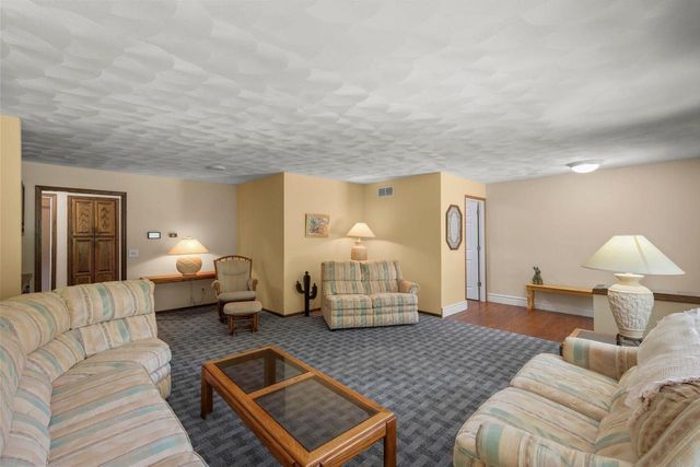 6624 Chestnut Circle, Windsor, WI 53598