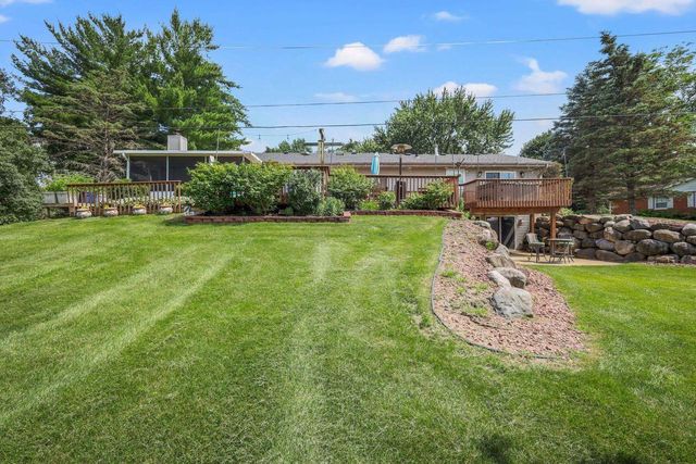 6624 Chestnut Circle, Windsor, WI 53598