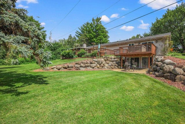 6624 Chestnut Circle, Windsor, WI 53598