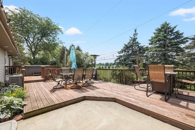 6624 Chestnut Circle, Windsor, WI 53598