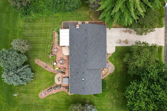 6624 Chestnut Circle, Windsor, WI 53598