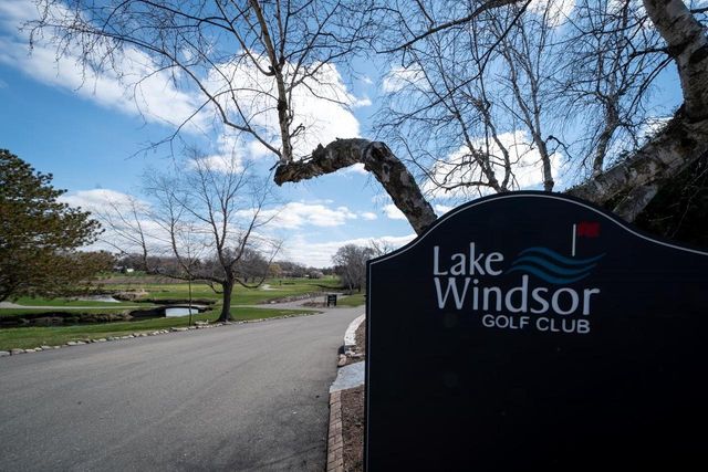 6624 Chestnut Circle, Windsor, WI 53598