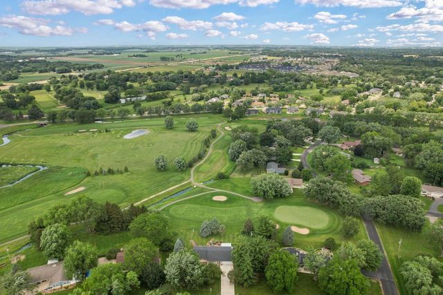 6624 Chestnut Circle, Windsor, WI 53598