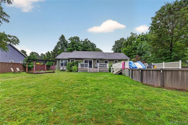 11622 East Avenue, Marilla, NY 14102