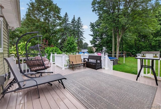 11622 East Avenue, Marilla, NY 14102