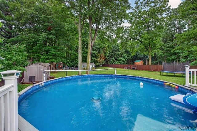11622 East Avenue, Marilla, NY 14102