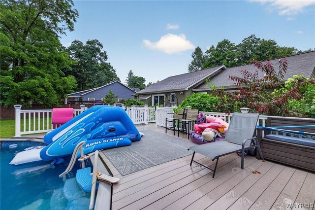 11622 East Avenue, Marilla, NY 14102