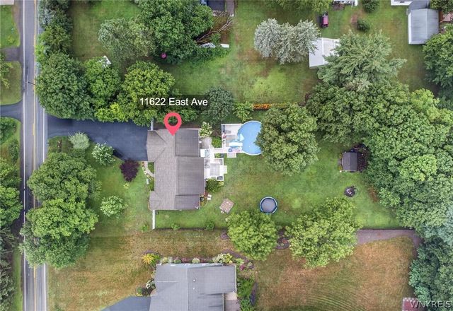 11622 East Avenue, Marilla, NY 14102