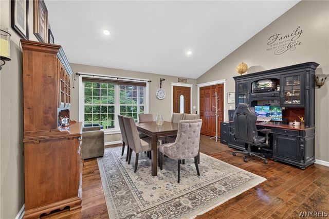 11622 East Avenue, Marilla, NY 14102
