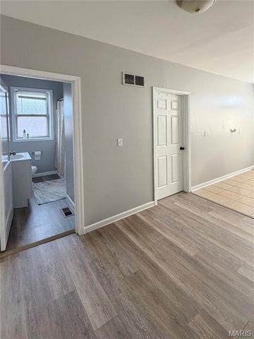 3656 Bates Street, St Louis, MO 63116