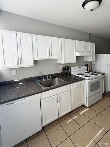 3656 Bates Street, St Louis, MO 63116