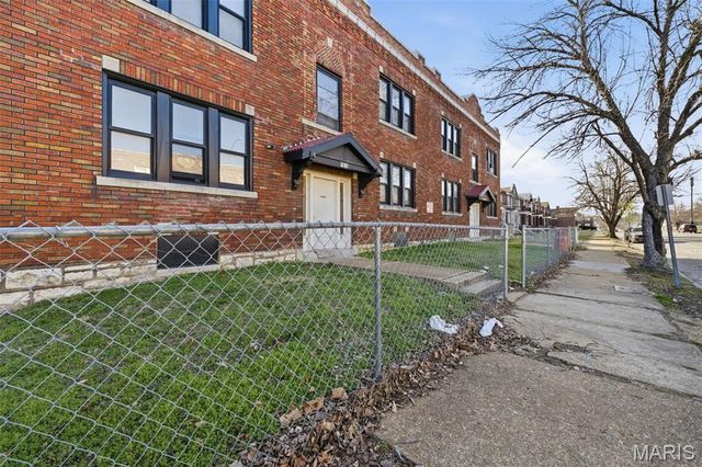 3656 Bates Street, St Louis, MO 63116