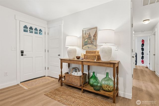 934 Gregory Way SE, Olympia, WA 98513