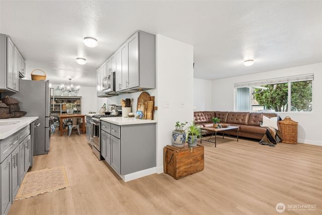 934 Gregory Way SE, Olympia, WA 98513