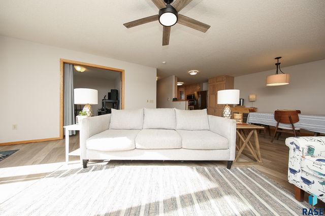 4605 W Custer Ln Lane 305, Sioux Falls, SD 57106