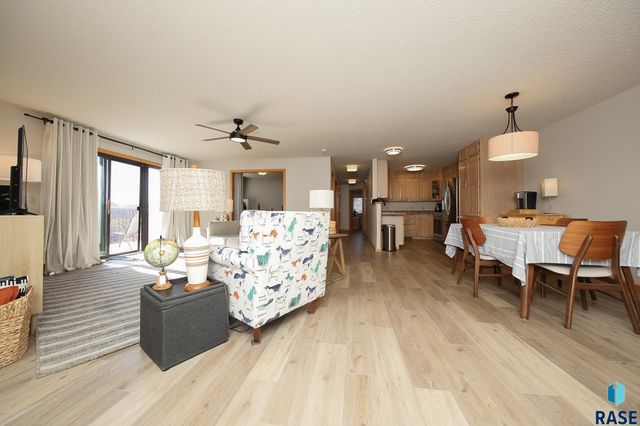 4605 W Custer Ln Lane 305, Sioux Falls, SD 57106