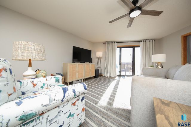 4605 W Custer Ln Lane 305, Sioux Falls, SD 57106