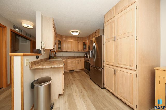 4605 W Custer Ln Lane 305, Sioux Falls, SD 57106