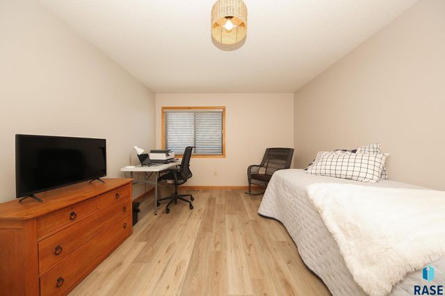 4605 W Custer Ln Lane 305, Sioux Falls, SD 57106