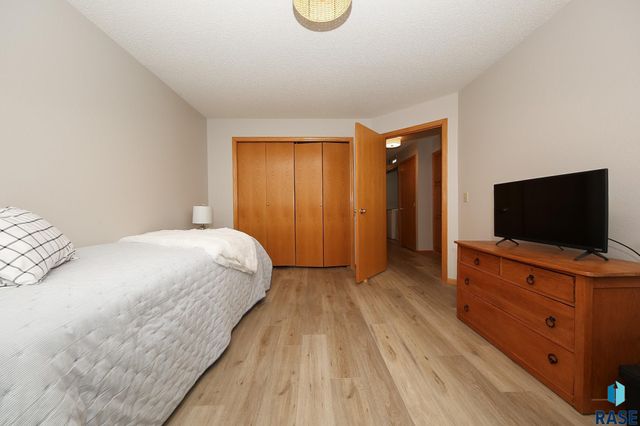 4605 W Custer Ln Lane 305, Sioux Falls, SD 57106