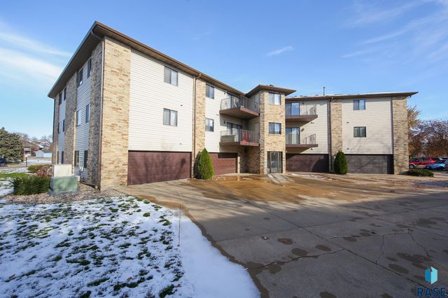 4605 W Custer Ln Lane 305, Sioux Falls, SD 57106