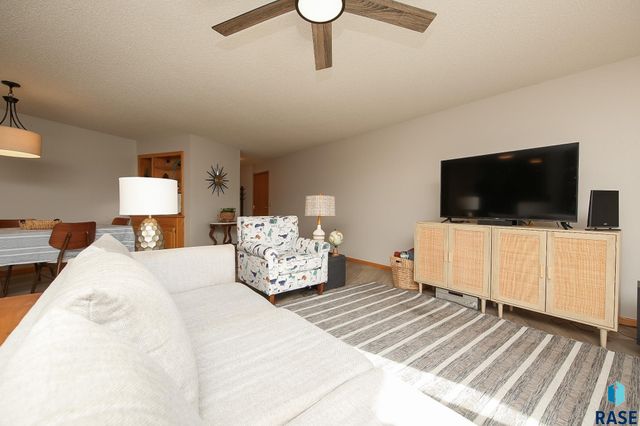 4605 W Custer Ln Lane 305, Sioux Falls, SD 57106