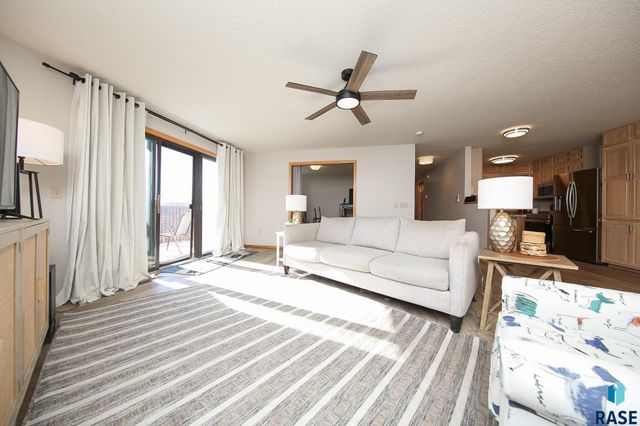 4605 W Custer Ln Lane 305, Sioux Falls, SD 57106