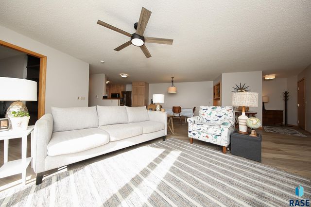 4605 W Custer Ln Lane 305, Sioux Falls, SD 57106