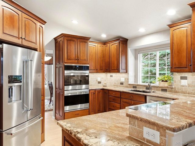 9720 Brook Hill Ct, Lone Tree, CO 80124