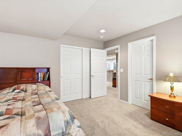 9720 Brook Hill Ct, Lone Tree, CO 80124