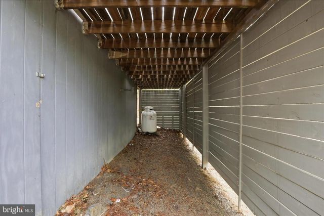 578 WALDEN RD, Hedgesville, WV 25427