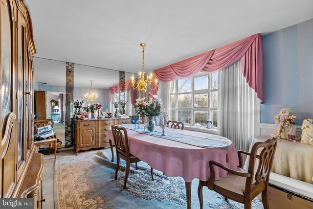 4900 CEDAR LN, Drexel Hill, PA 19026