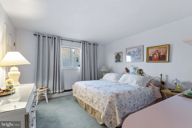 4900 CEDAR LN, Drexel Hill, PA 19026