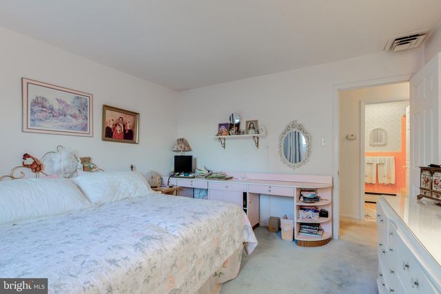 4900 CEDAR LN, Drexel Hill, PA 19026