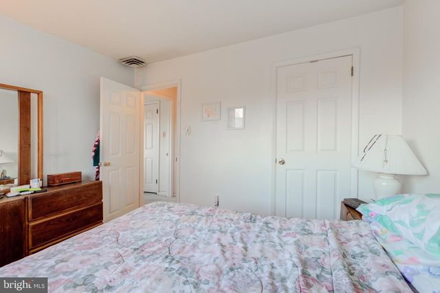 4900 CEDAR LN, Drexel Hill, PA 19026