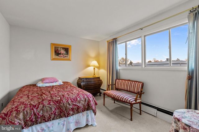 4900 CEDAR LN, Drexel Hill, PA 19026