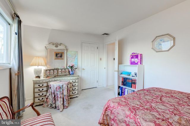 4900 CEDAR LN, Drexel Hill, PA 19026