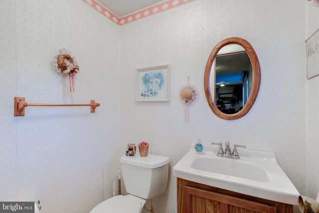 4900 CEDAR LN, Drexel Hill, PA 19026