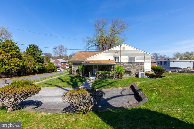4900 CEDAR LN, Drexel Hill, PA 19026