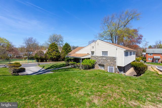 4900 CEDAR LN, Drexel Hill, PA 19026
